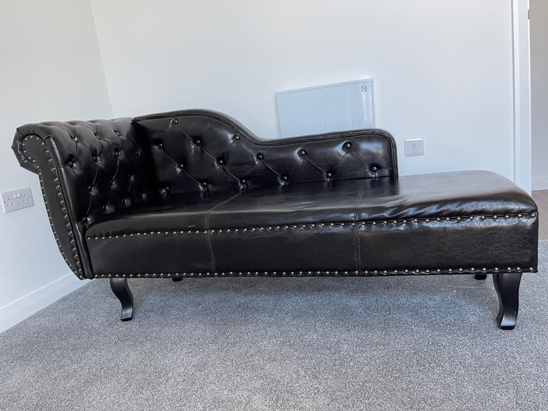 image for Chesterfield Lounge Sofa couch