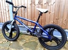 Kids Mongoose BMX Unisex Bike 20 Inch for Boys / Girls