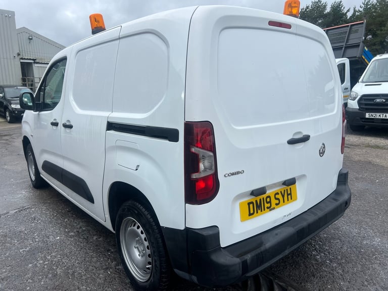 2019 Vauxhall Combo 2000 1.6 Turbo D 75ps H1 Edition Van PANEL VAN Diesel Manual