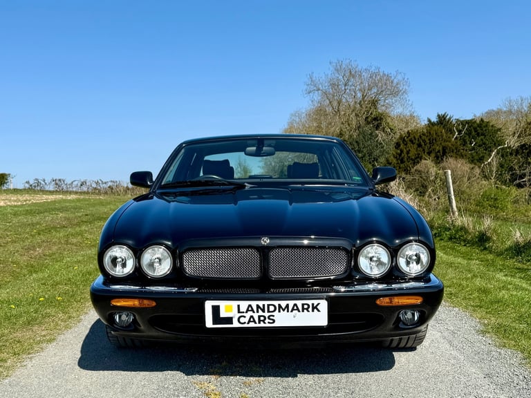 2002/51 JAGUAR XJR 100 SUPERCHARGED / ONE OF 82 IN THE UK / TWO OWNERS FROM NEW 