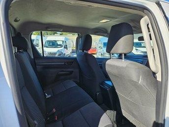 2019 ON 69 PLATE TOYOTA HILUX ACTIVE D-4D 4WD 2400CC DOUBLE CAB PICKUP ULEZ