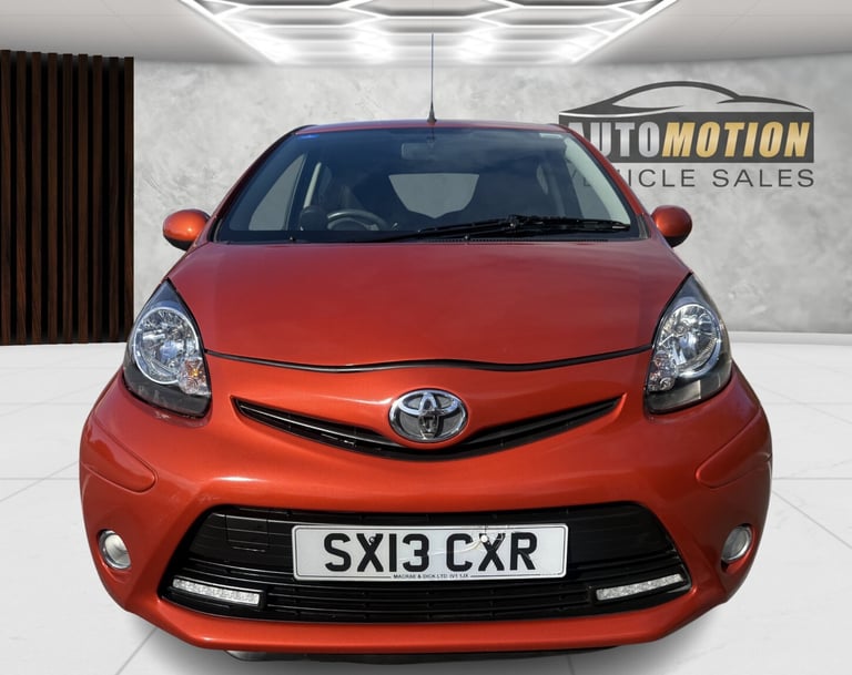 TOYOTA AYGO 1.0 VVT-i Fire 2013