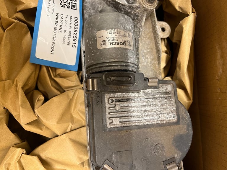 Porsche Cayenne 2006 Wiper Motor