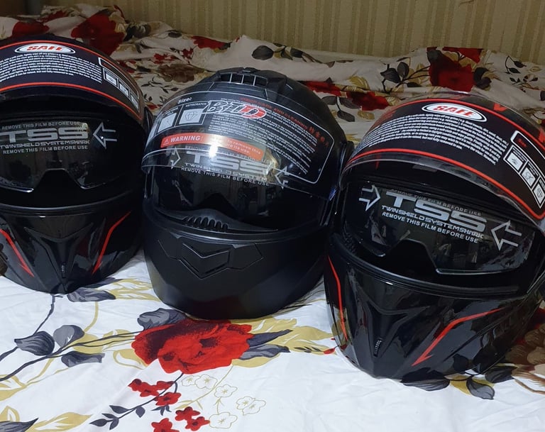 New Motorcycle Helmet Double Lens Cross Section Helmet ⛑️ size  ,M, L , XL