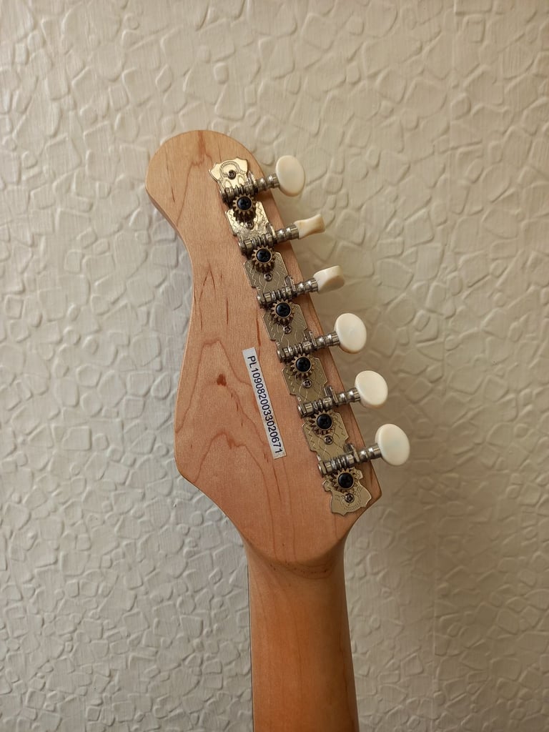 Junior/Kids Stratocaster Type Electric Guitar with Amplifier