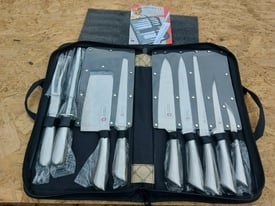 Brand new knife set in original zipped case