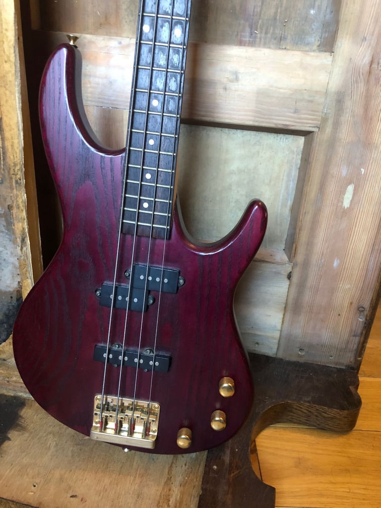 Vintage Ibanez TR Series TRB200 Solid Body Bass Guitar (1994-1995) + Carry Case - Great Condition