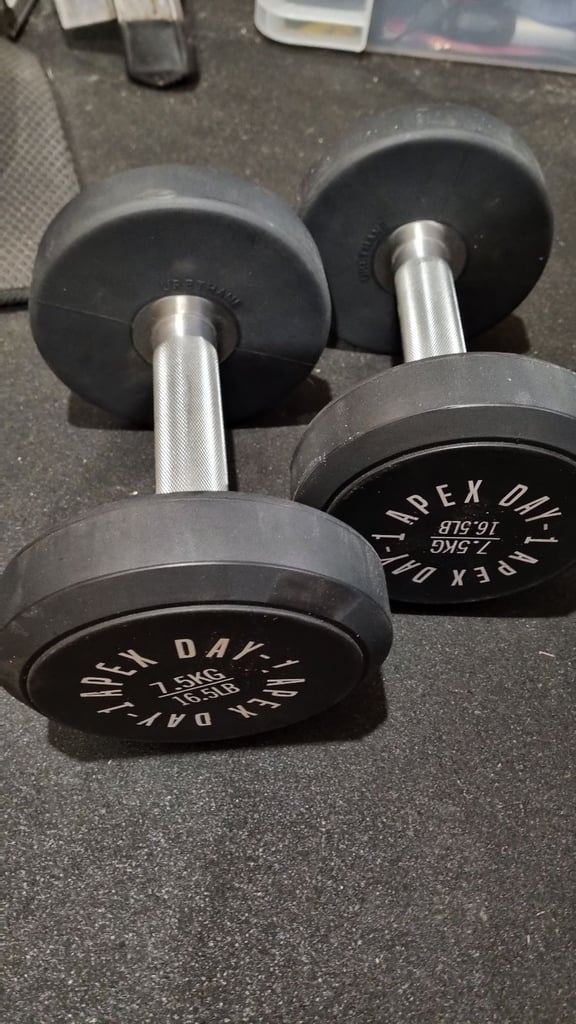 WANTED    Round dumbbells 15kg and 17.5kg.  Not hex.  