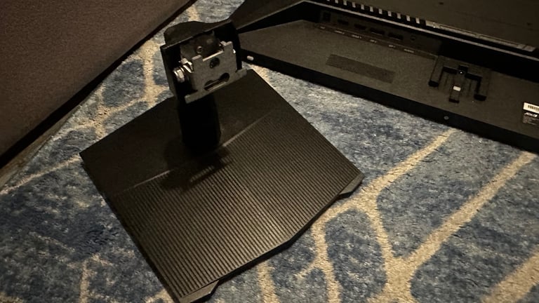 Gaming aoc monitor27 inch  with keyboard and mouse 