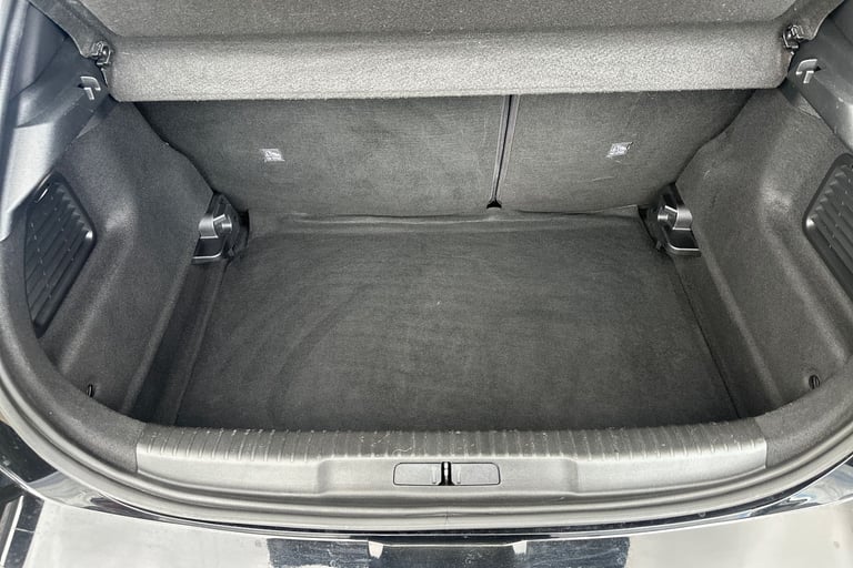  Vauxhall Mokka Electric 50kwh Ultimate Suv 5dr Electric Auto 136 Ps Electric