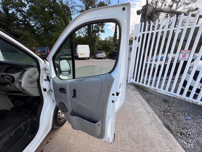 2010 Vauxhall Vivaro Vivaro  2900 CDTI LWB Panel Van DIESEL Manual
