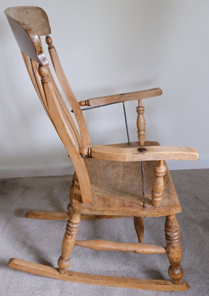 Authentic UK Country Adult Victorian Rocking Chair (c. 1870-1900)