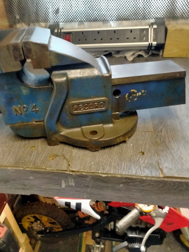 image for Record no 4 vice 