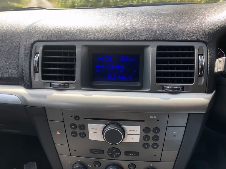 VAUXHALL VECTRA 1.8 VVT SRI 5 DOOR - 2007 07 REG - MOT TIL FEBRUARY 2026