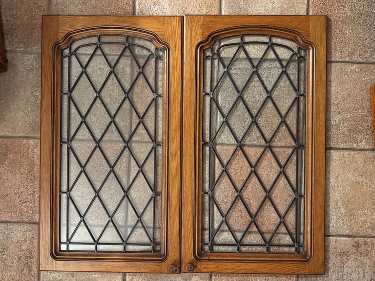 Solid wood kitchen cupboard doors