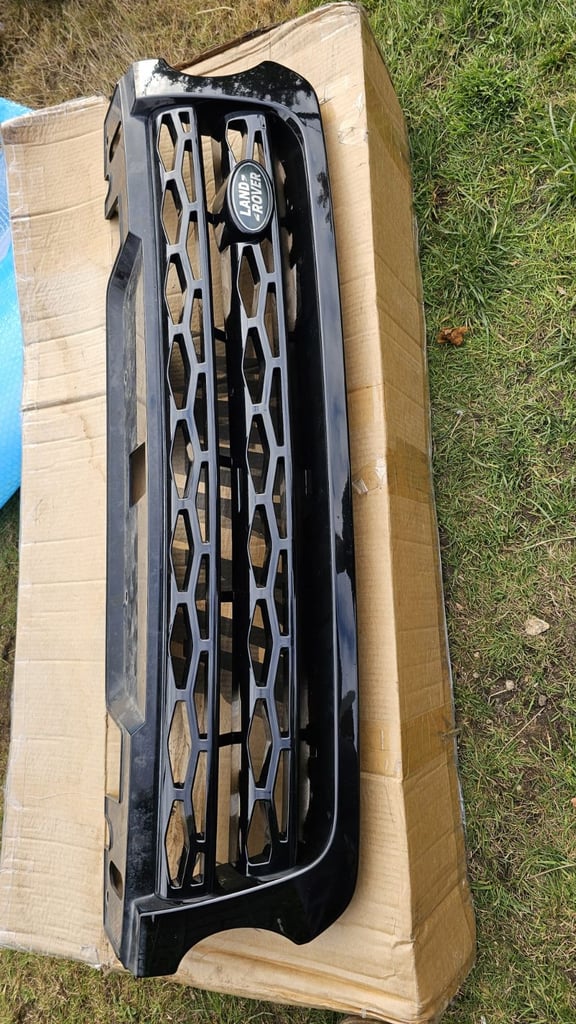 image for Range Rover Sport Grill