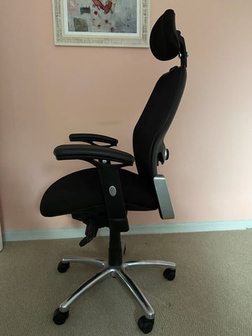Alphason Portland Synchro Executive office chair in Oxford
