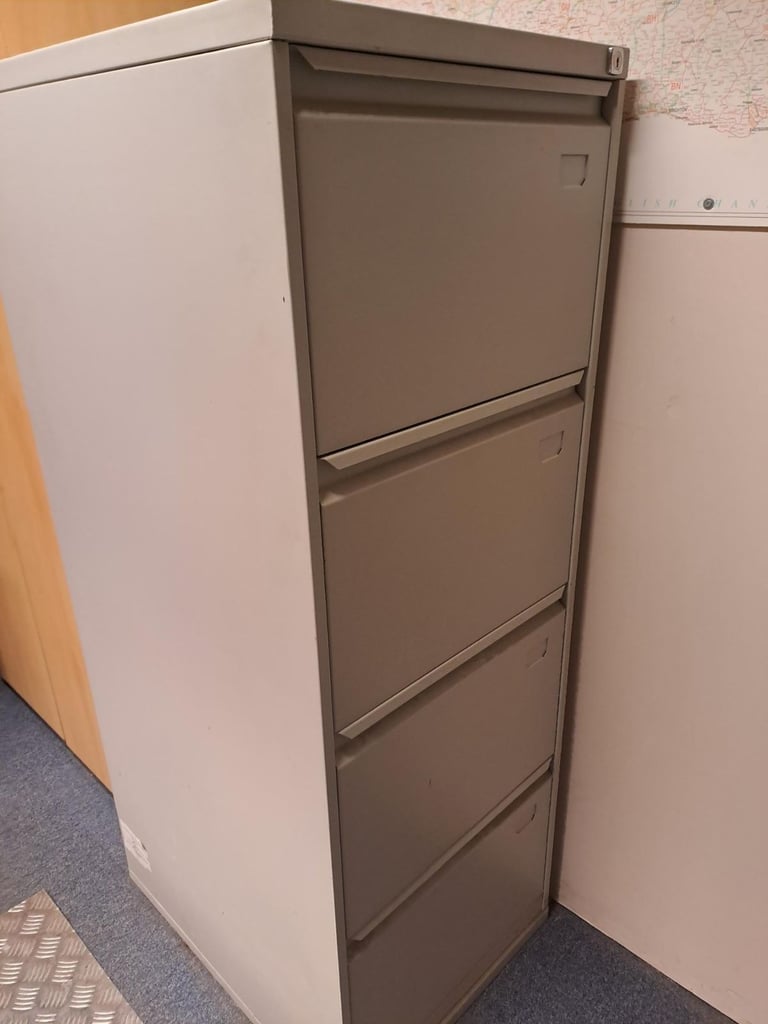 Filing Cabinet - Metal - 4 Drawer