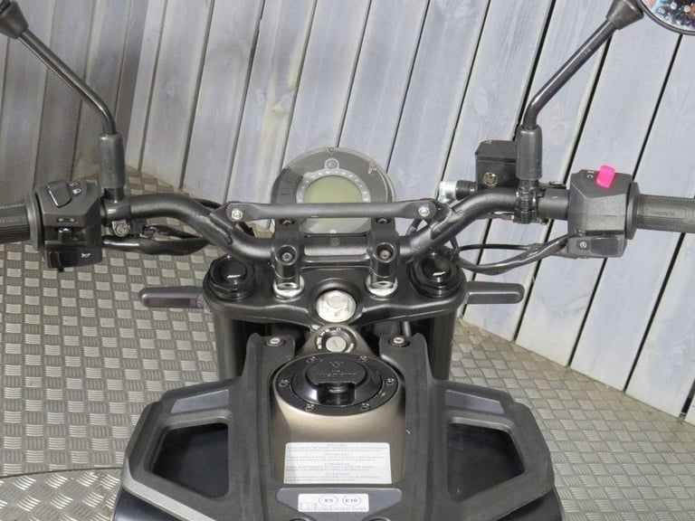 2025 25 HUSQVARNA SVARTPILEN 125
