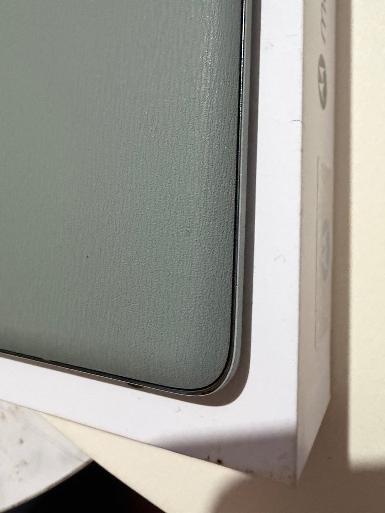 Motorola edge 60 pro 12gb ram 512gb storage smartphone 