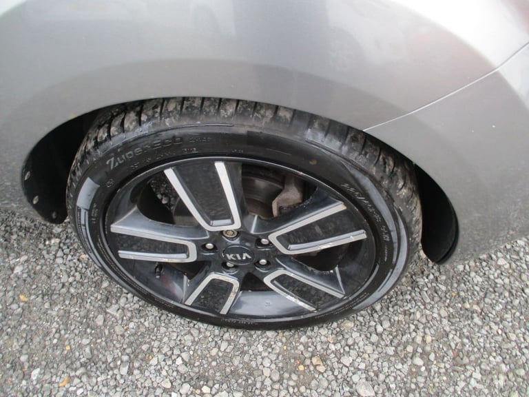 2013 Kia Soul 1.6 CRDi Quantum SUV 5dr Diesel Manual Euro 5 (126 bhp) HATCHBACK Diesel Manual