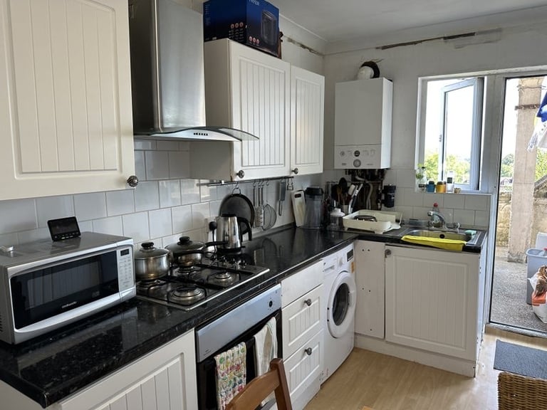 Double Room - Penge West Station