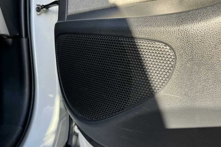 2020 Toyota Yaris 1.5 Hybrid Excel 5dr CVT HATCHBACK PETROL/ELECTRIC Automatic