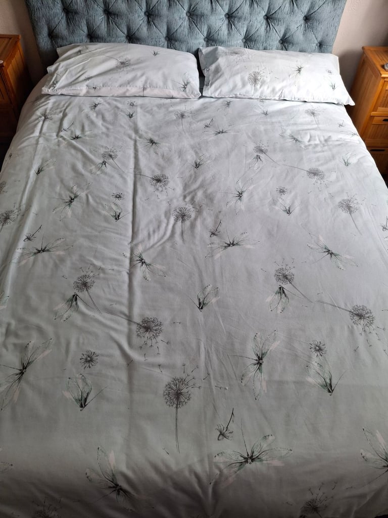 Willowbrook double bed