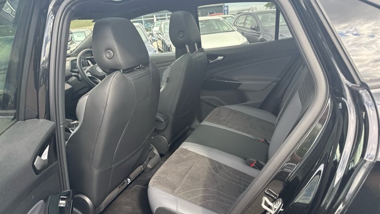 2025 Volkswagen ID.5 210kW Tech Pro 77kWh 5dr Auto Electric Coupe Coupe Electric Automatic