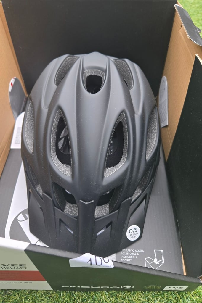 ENDURA Kid's Hummvee Youth Helmet - Black BRAND NEW RRP £45