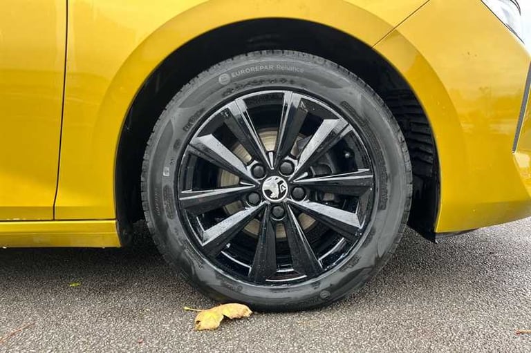 2022 Vauxhall Astra 1.2 Turbo Design Hatchback 5dr Petrol Manual Euro 6 (s/s) (130 ps) Hatchback ...