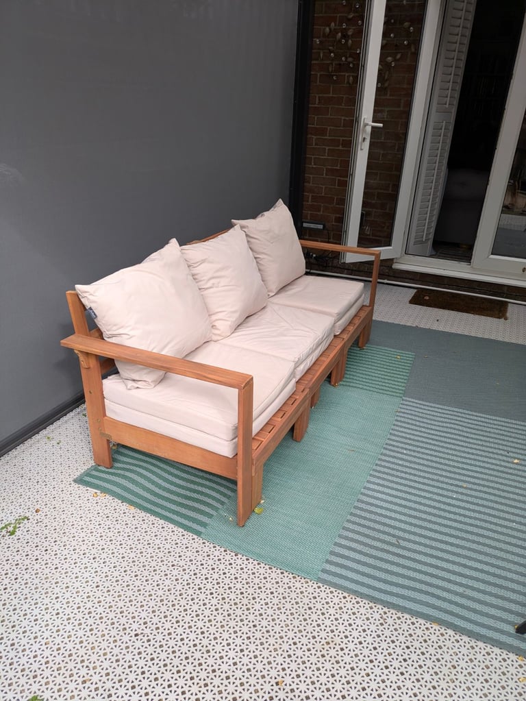 Aldi Acacia garden day bed 