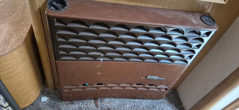 CARVER TRUMATIC SLP3002 gas heater for camper caravan motorhome.