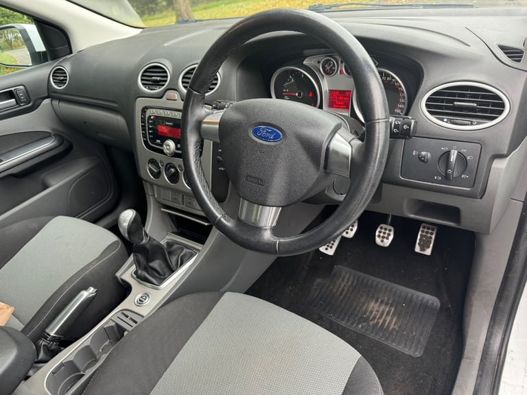 2010 Ford Focus 1.6 TDCi Zetec S 5dr [110] [DPF] HATCHBACK Diesel Manual