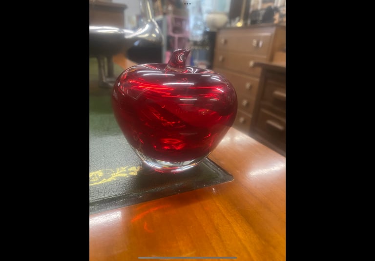 Beautiful hand blown glass candy apple 