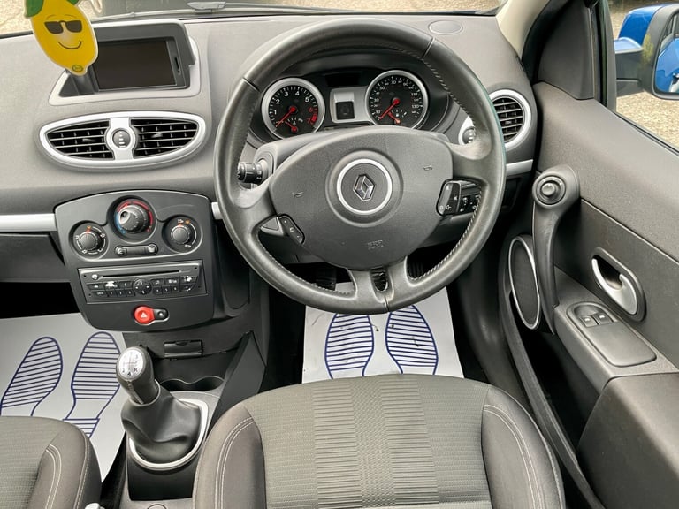 2010 Renault Clio 1.2 TCE Dynamique TomTom 5dr HATCHBACK Petrol Manual