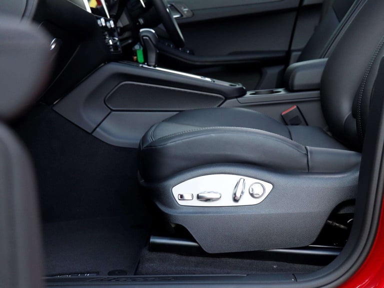 2025 Porsche Macan 5dr PDK ESTATE PETROL Automatic