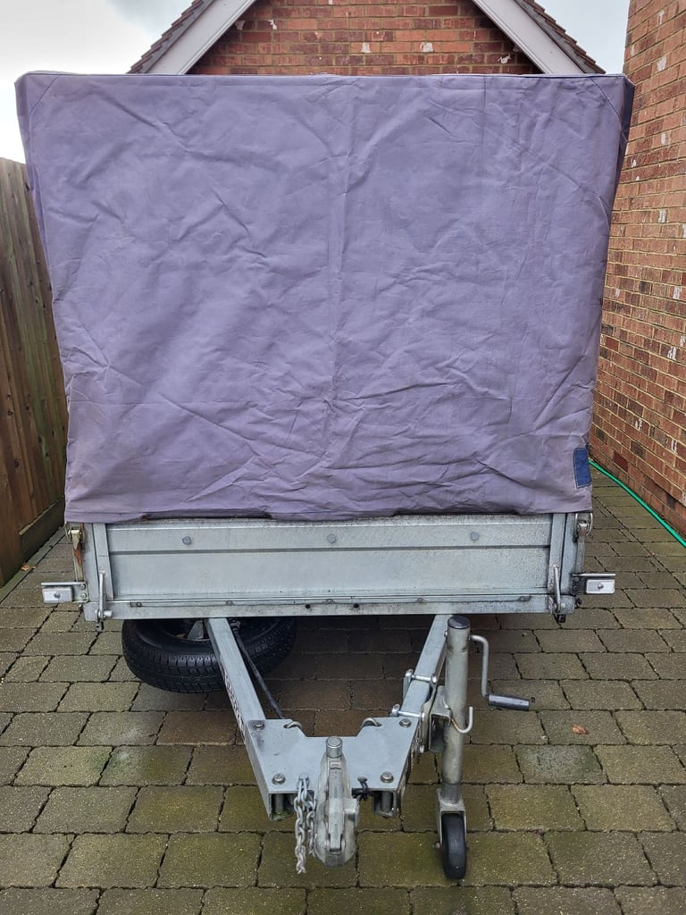  Phoenix 9`6" x 4`6" General Purpose Twin Axle Trailer.