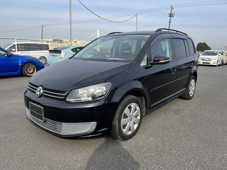 image for 2023 Volkswagen Touran 1.4TSI COMFORTLINE AUTOMATIC PETROL Manual