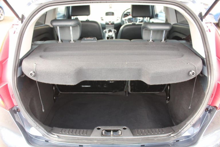 2010 Ford Fiesta 1.6 Titanium 3dr HATCHBACK Petrol Manual