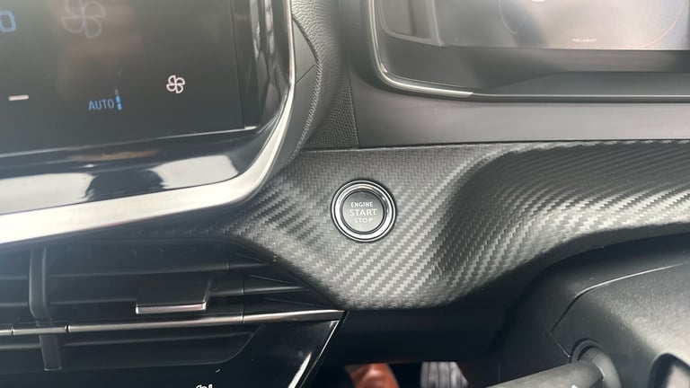 2024 Peugeot 2008 1.2 PureTech Allure SUV 5dr Petrol EAT Euro 6 (s/s) (130 ps) SUV Petrol Automatic