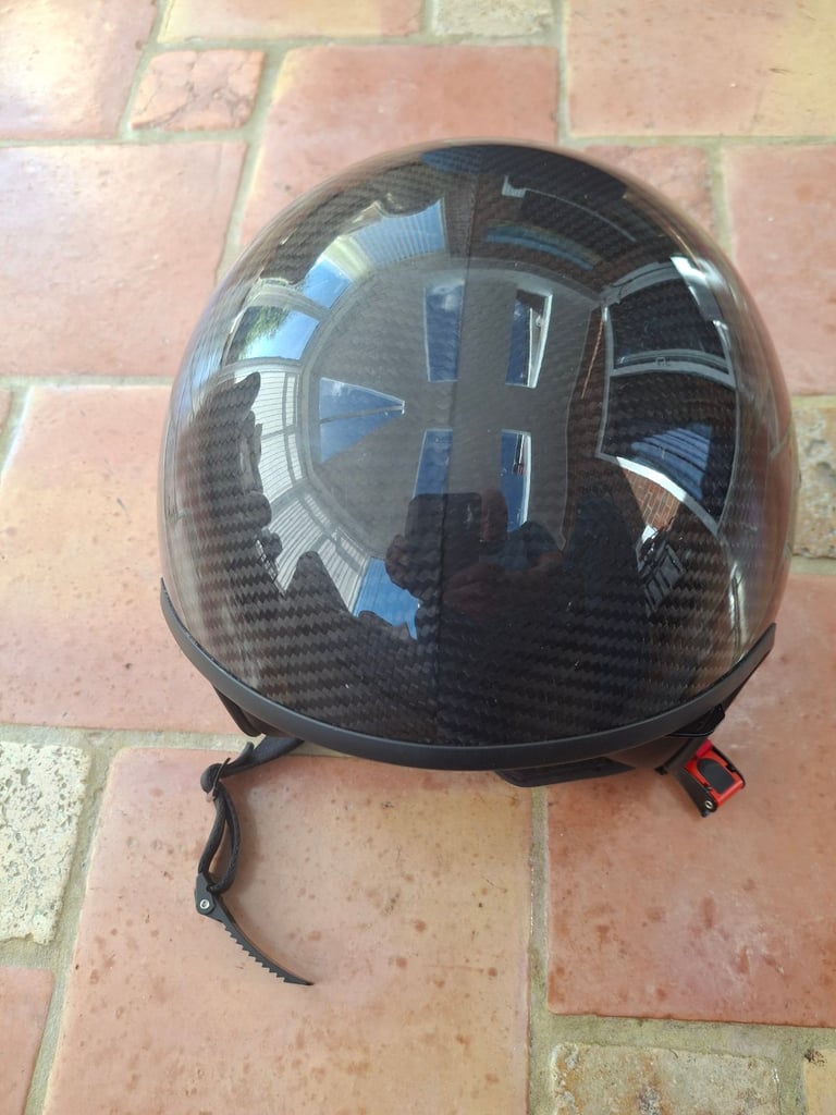 Crash helmet 