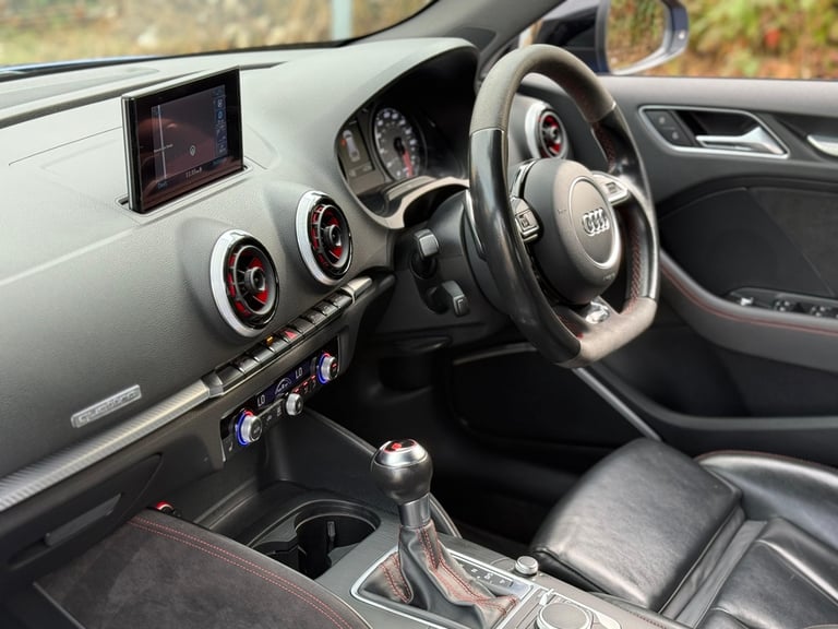 2015 Audi RS3 2.5 TFSI RS 3 Quattro 5dr S Tronic [Nav] HATCHBACK Petrol Automatic