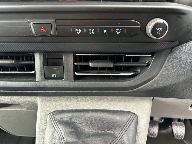 2024 Ford Transit Custom 300 SWB 2.0 Tdci Limited 136PS Van Diesel Manual