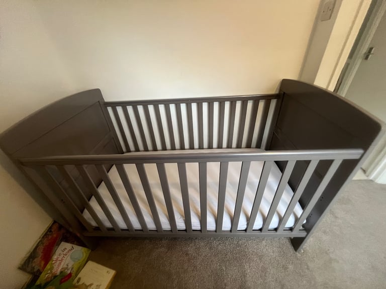 image for Obaby Grace Cot - Birth until age 4/5