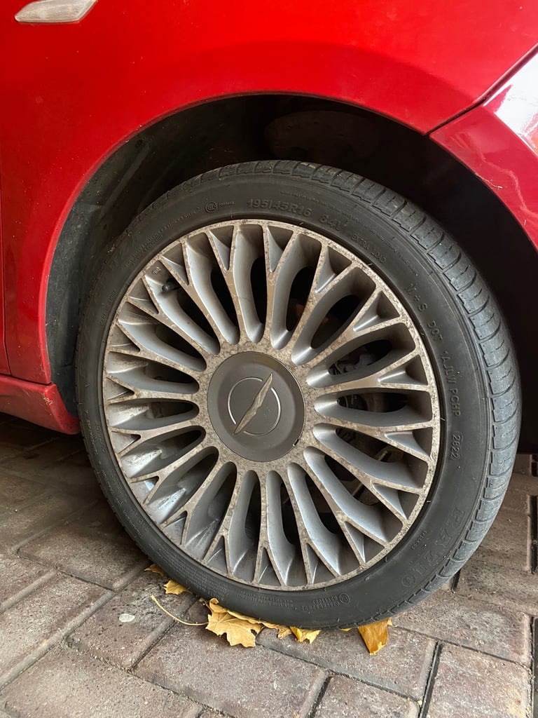 Chrysler, YPSILON, Hatchback, 2012, Manual, 1242 (cc), 5 doors