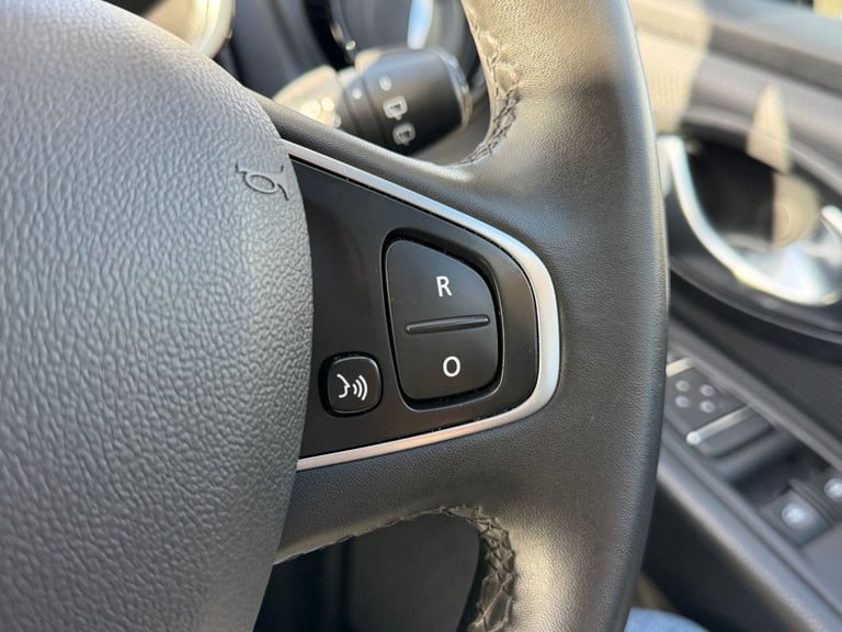 2019 Renault Clio 1.5 dCi Play Hatchback 5dr Diesel Manual Euro 6 (s/s) (90 ps) Hatchback Diesel ...