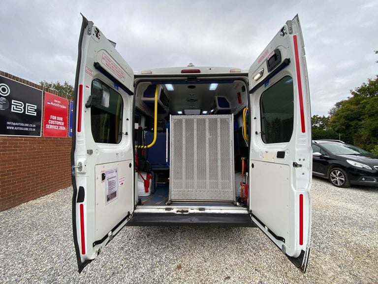 2016 Peugeot Boxer 2.2 HDi 435 L3 H2 Euro 5 5dr PANEL VAN Diesel Manual
