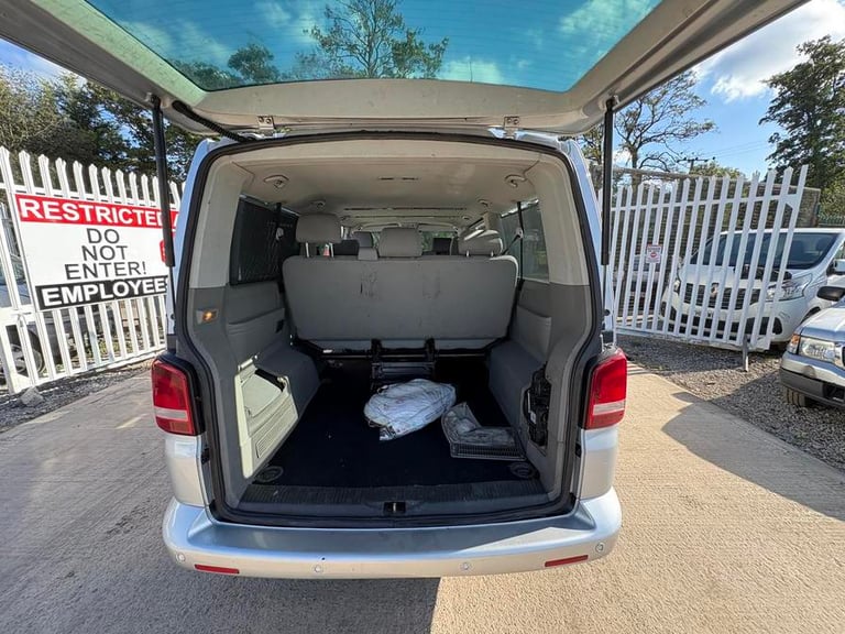 2013 Volkswagen Transporter Transporter T30 SE 102 TDI LWB Minibus DIESEL Manual