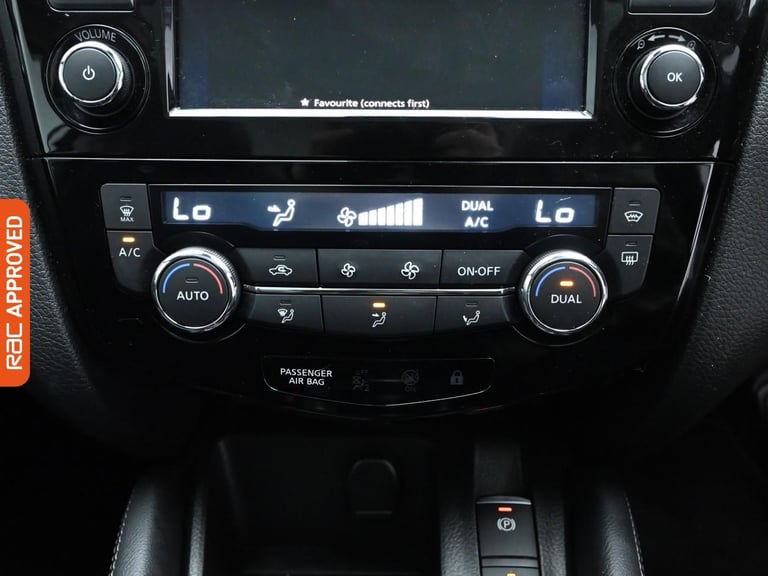 2019 Nissan Qashqai 1.3 DIG-T Tekna SUV 5dr Petrol Manual Euro 6 (s/s) (140 ps) SUV PETROL Manual